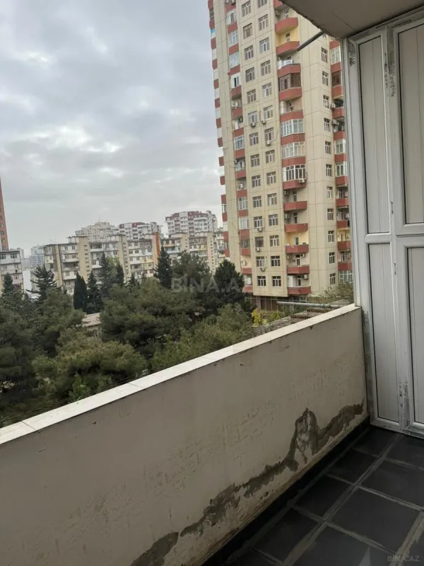Satılır 2 otaqlı mənzil 92 m²