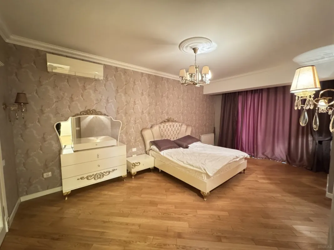 Kirayə verilir 4 otaqlı mənzil 181 m²