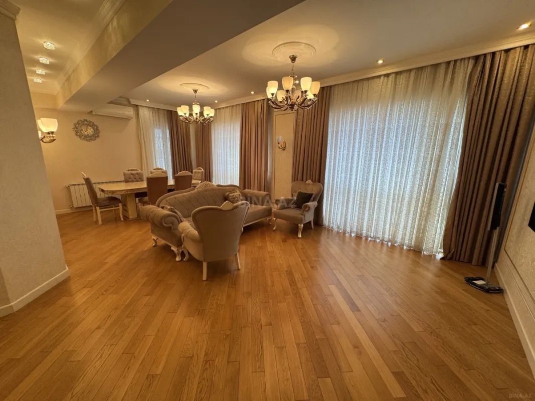 Kirayə verilir 4 otaqlı mənzil 181 m²