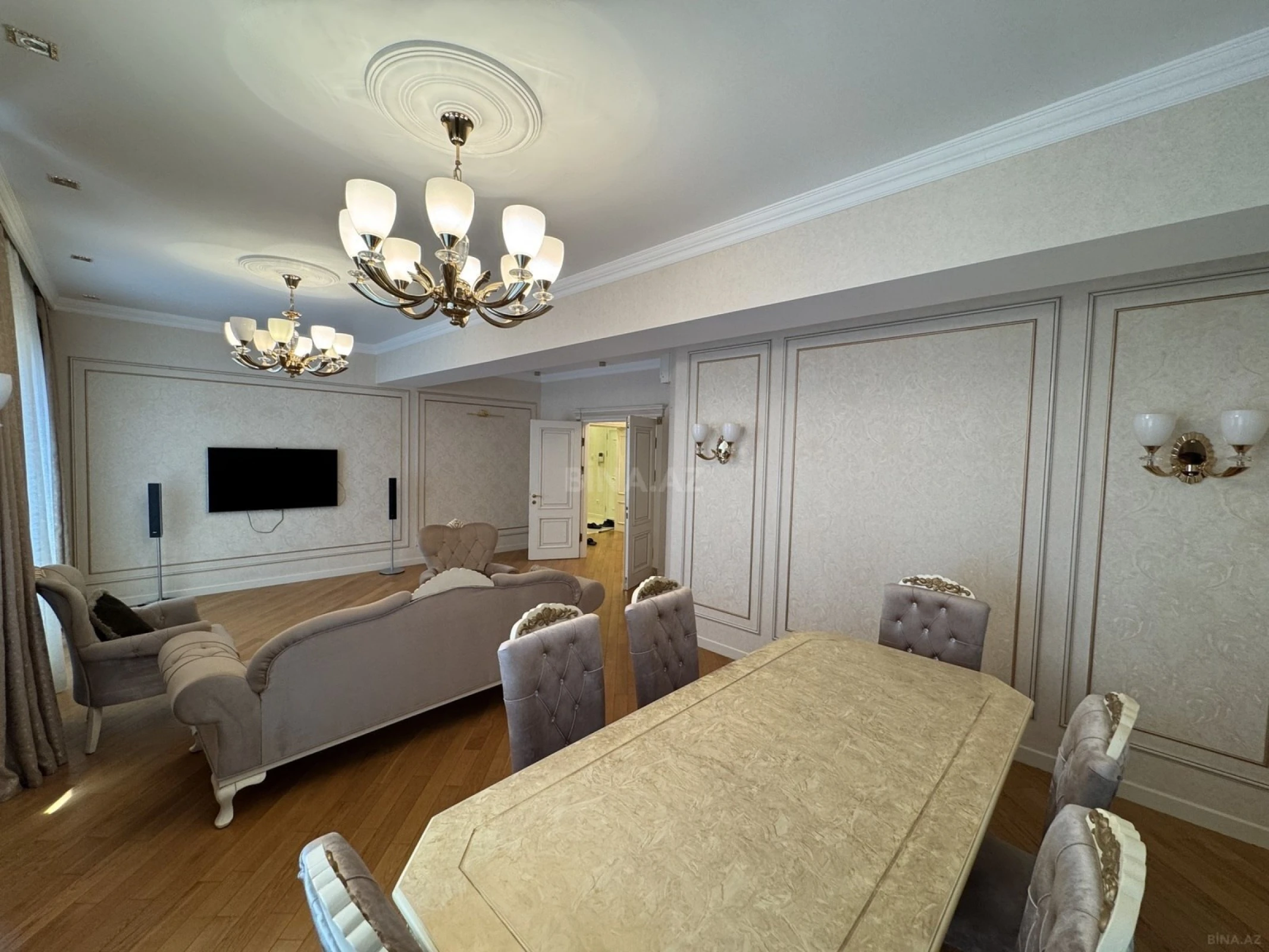Kirayə verilir 4 otaqlı mənzil 181 m²