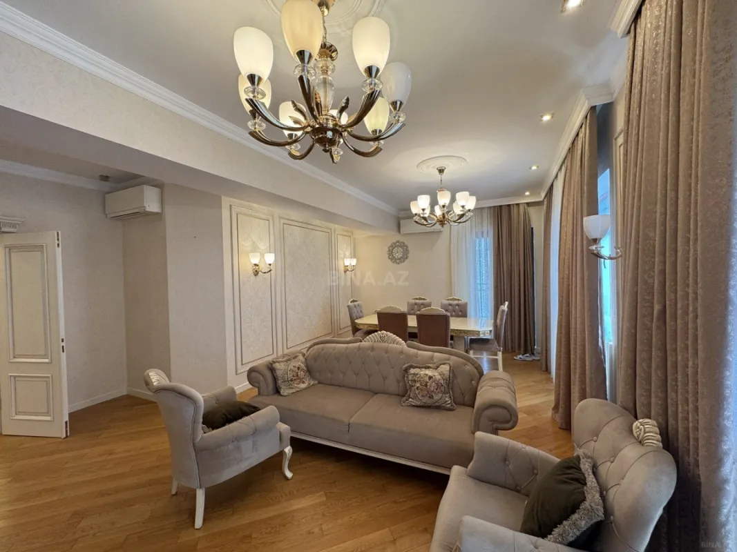Kirayə verilir 4 otaqlı mənzil 181 m²