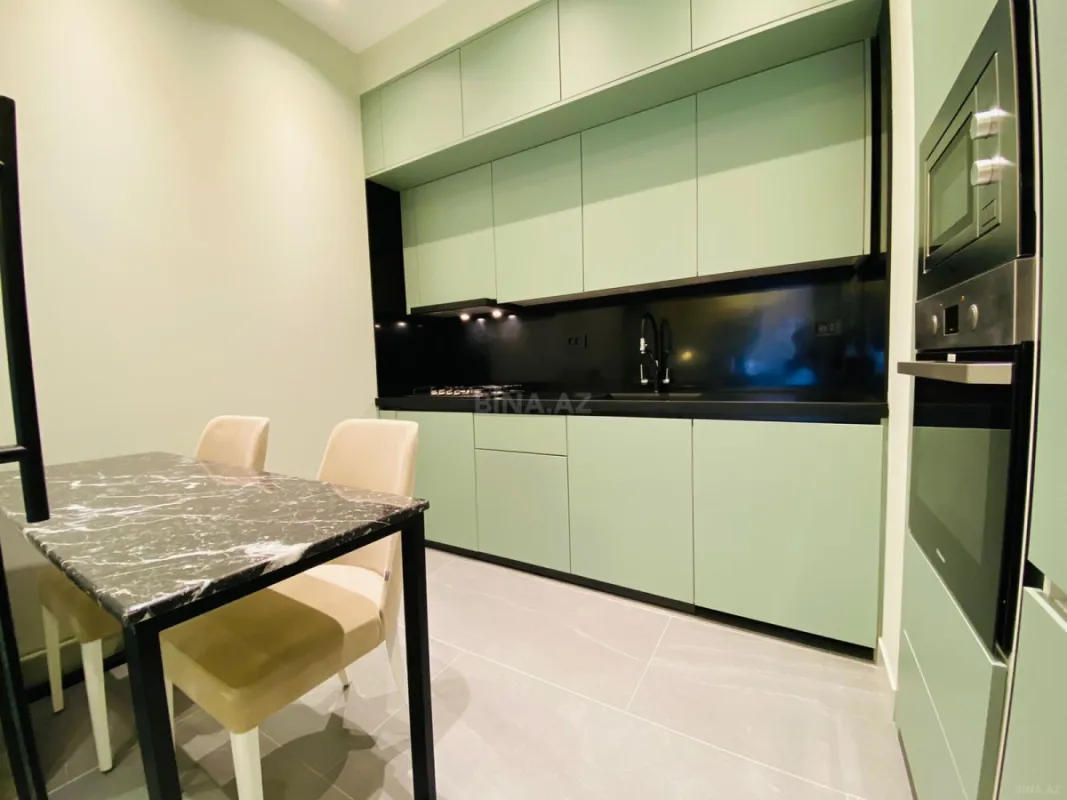 Kirayə verilir 2 otaqlı mənzil 67 m²