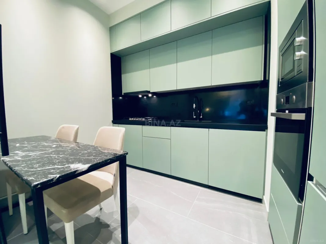 Kirayə verilir 2 otaqlı mənzil 67 m²