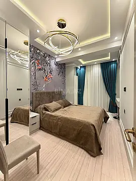 Satılır 3 otaqlı mənzil 124 m²