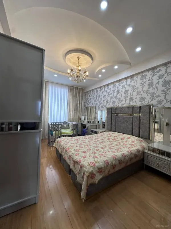 Satılır 3 otaqlı mənzil 90 m²
