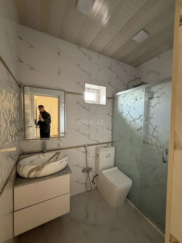 Satılır 6 otaqlı həyət evi 250 m²