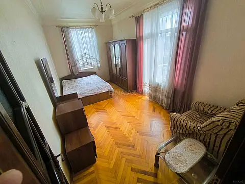 Kirayə verilir 2 otaqlı mənzil 65 m²