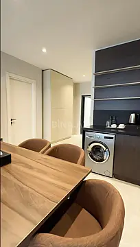 Satılır 2 otaqlı mənzil 91.9 m²