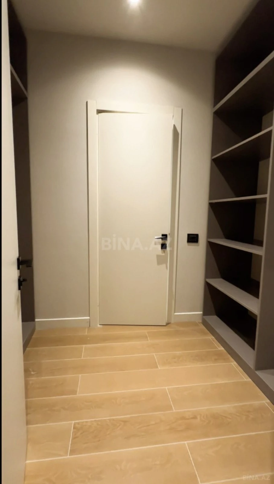 Satılır 2 otaqlı mənzil 91.9 m²