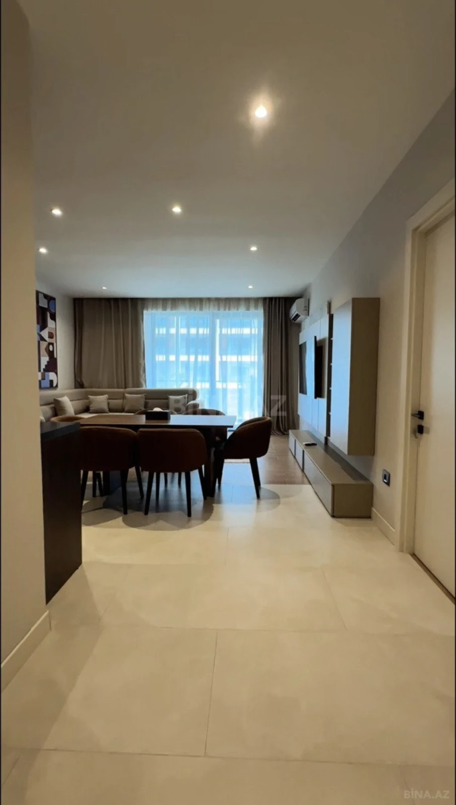 Satılır 2 otaqlı mənzil 91.9 m²