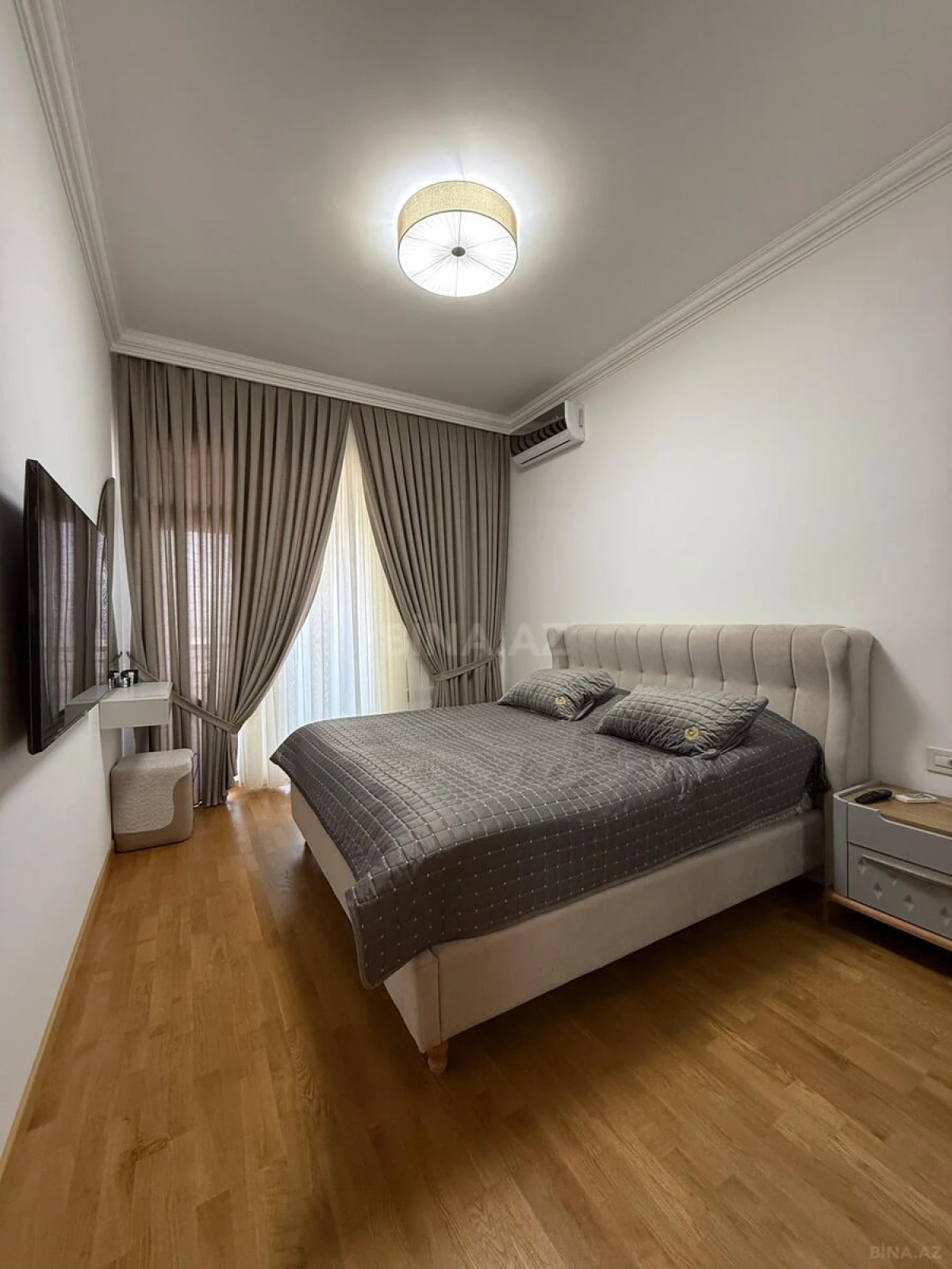 Satılır 2 otaqlı mənzil 65 m²