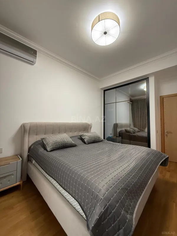 Satılır 2 otaqlı mənzil 65 m²