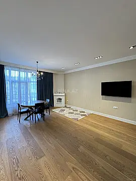 Satılır 3 otaqlı mənzil 170 m²