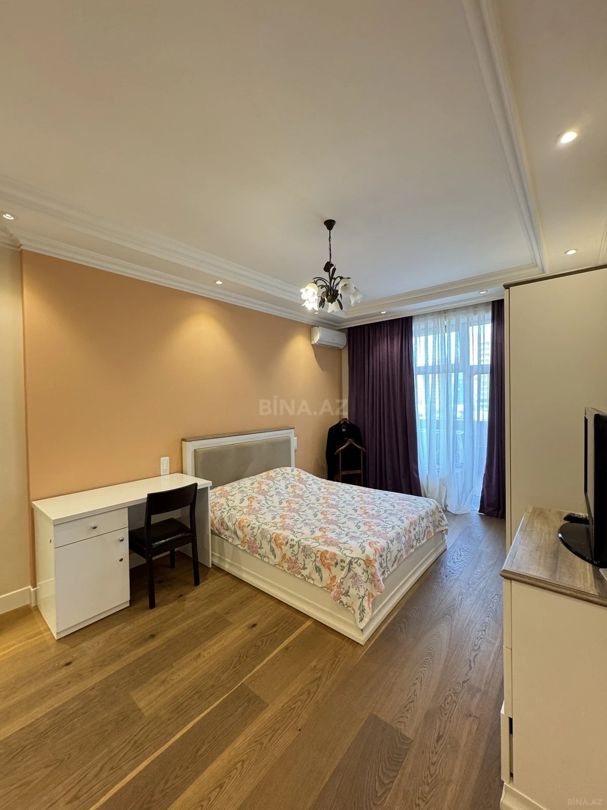 Satılır 3 otaqlı mənzil 170 m²