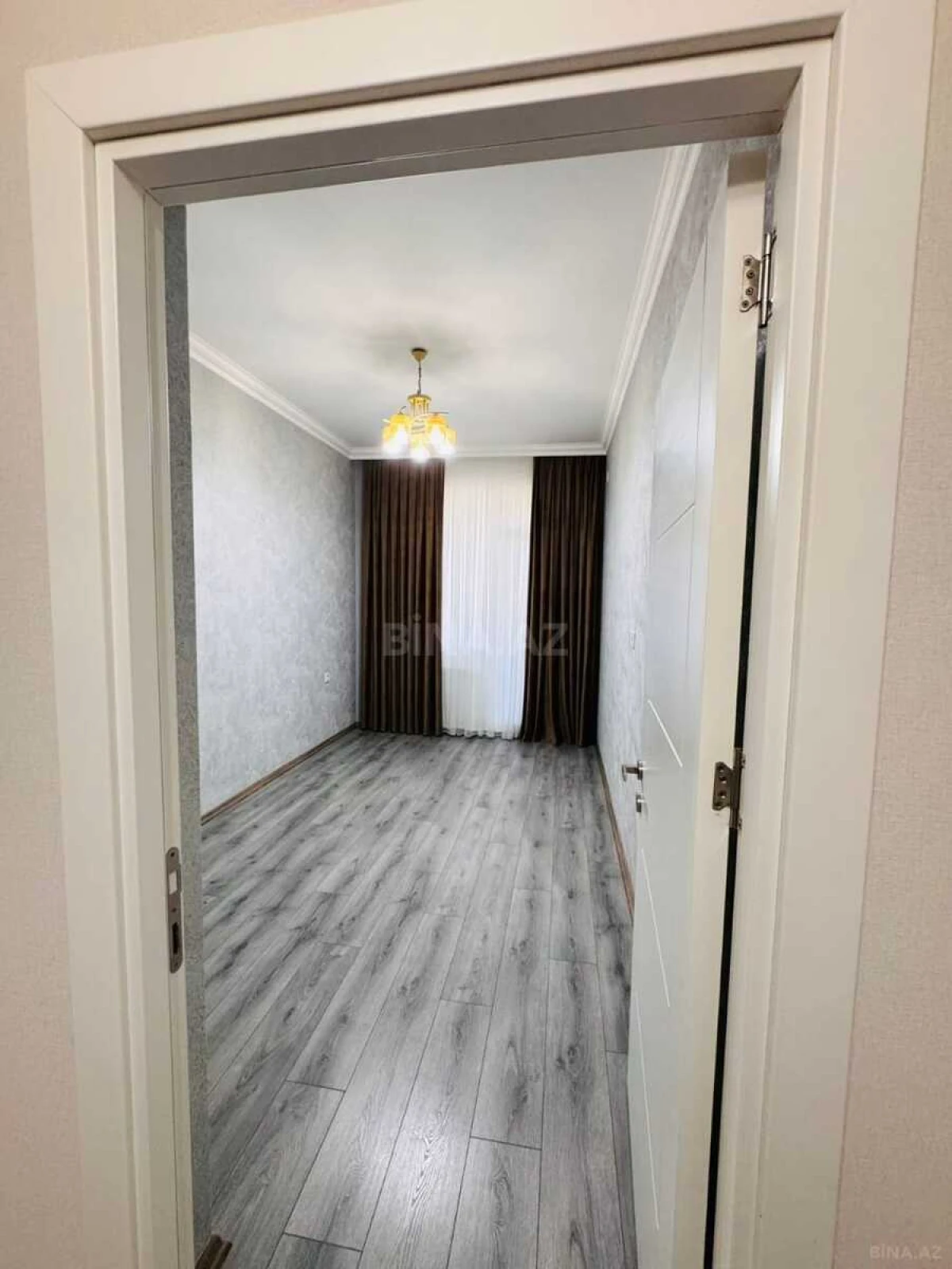 Satılır 3 otaqlı mənzil 77 m²