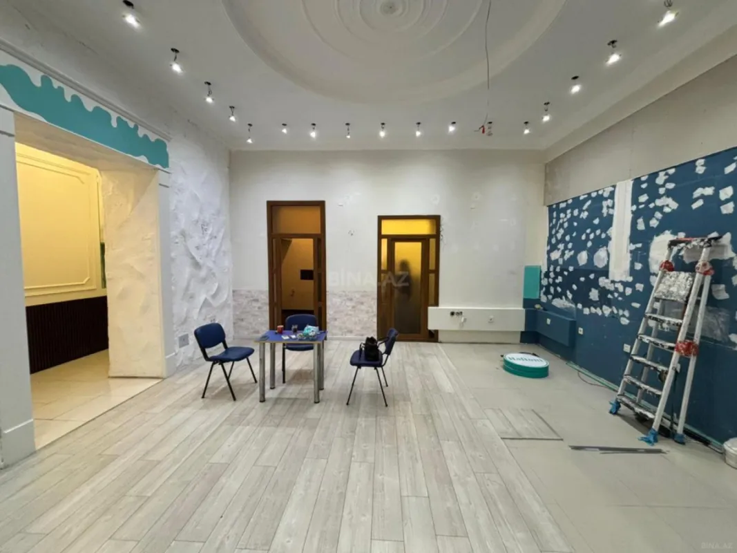 Kirayə verilir obyekt 90 m²