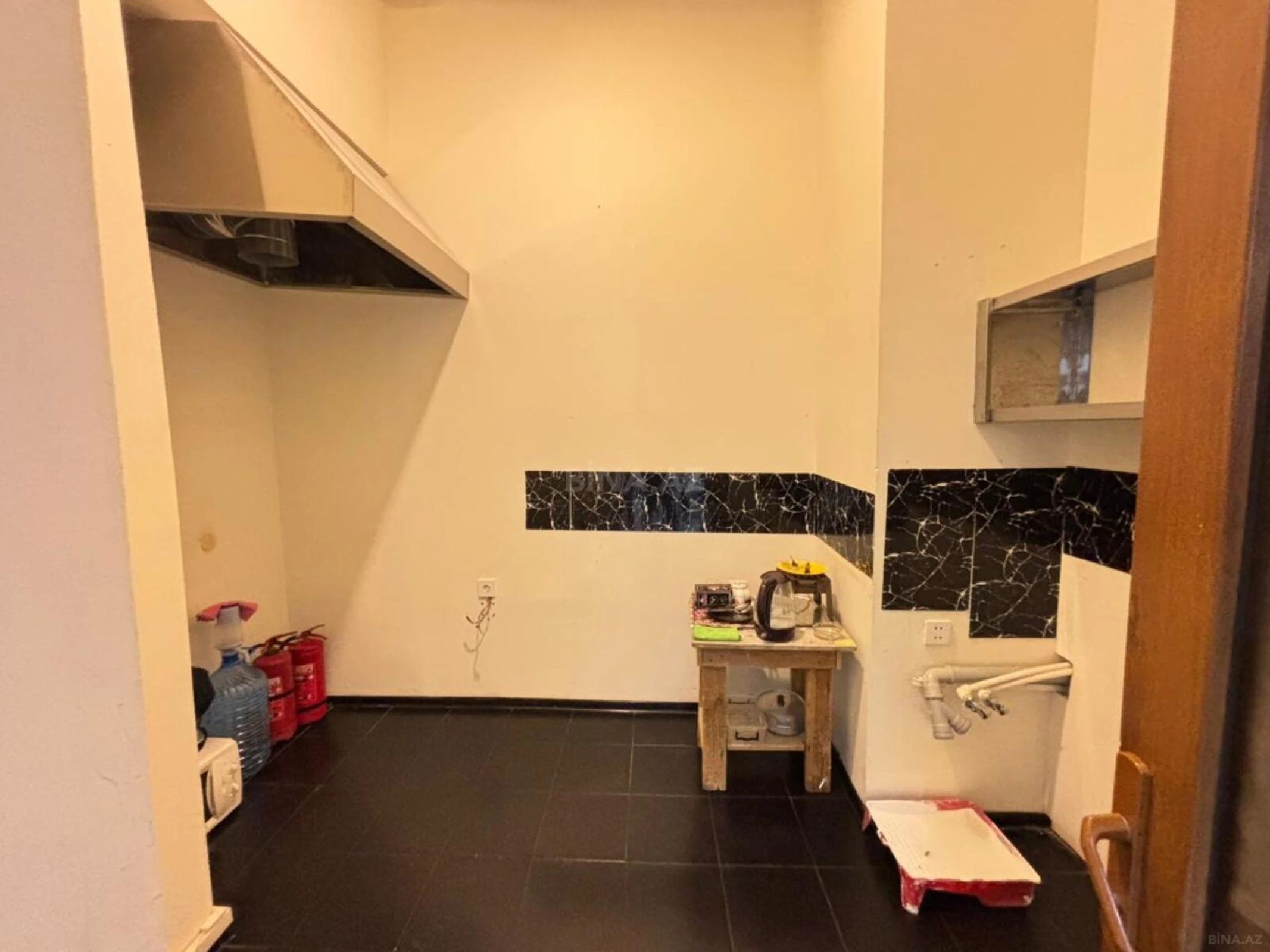 Kirayə verilir obyekt 90 m²