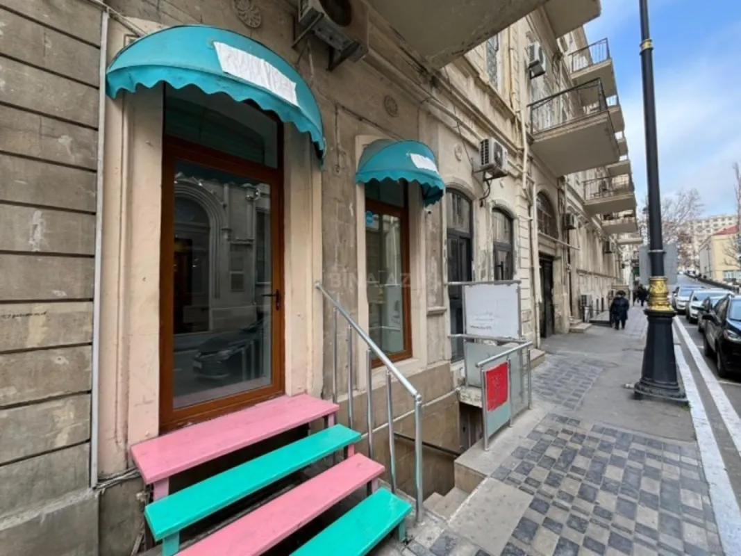 Kirayə verilir obyekt 90 m²