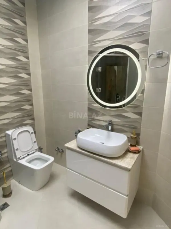 Satılır 2 otaqlı mənzil 93 m²