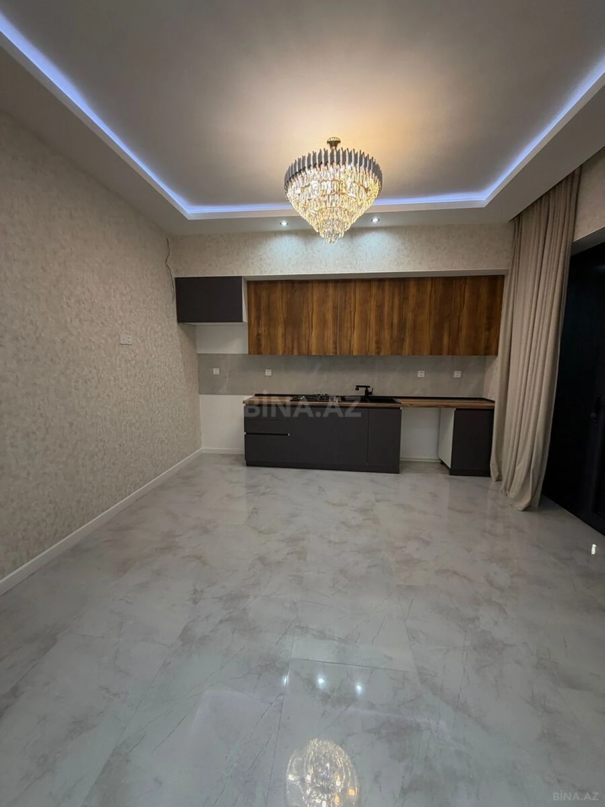 Satılır 5 otaqlı həyət evi 160 m²