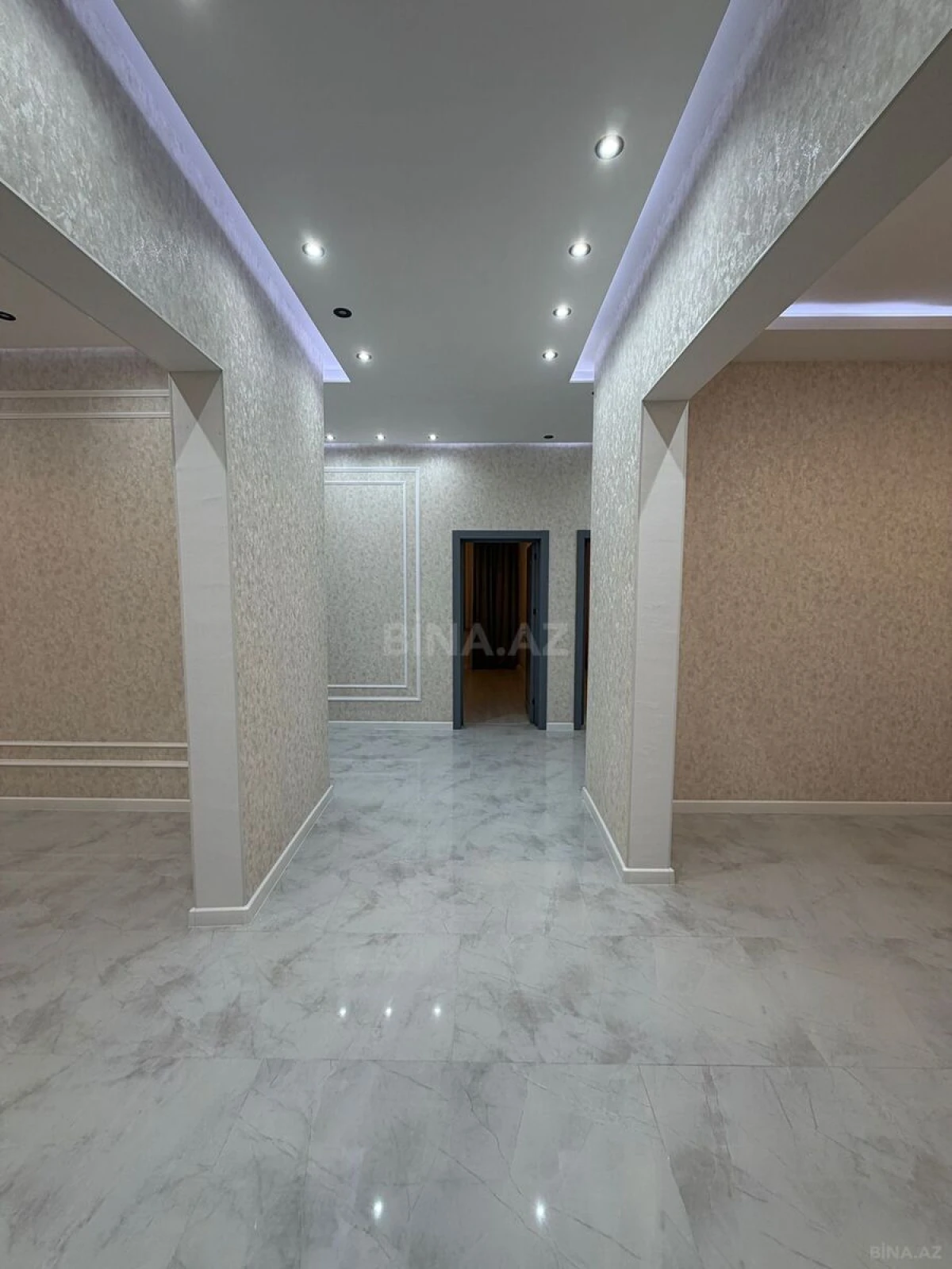 Satılır 5 otaqlı həyət evi 160 m²