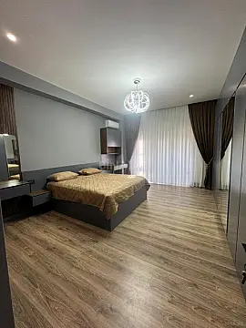 Kirayə verilir 3 otaqlı mənzil 150 m²