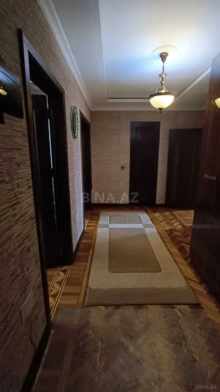 Kirayə verilir 2 otaqlı mənzil 70 m²