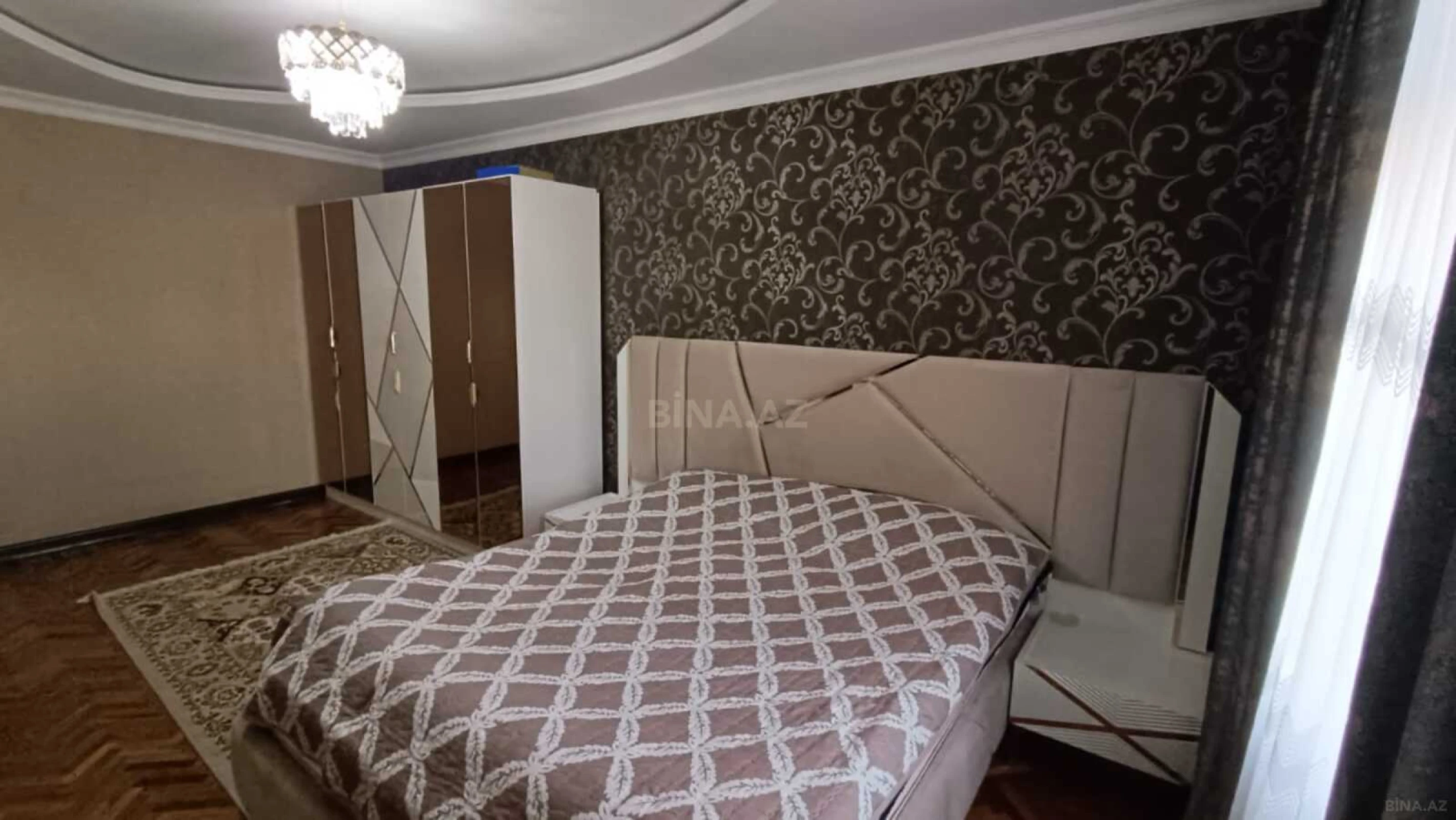 Kirayə verilir 2 otaqlı mənzil 70 m²