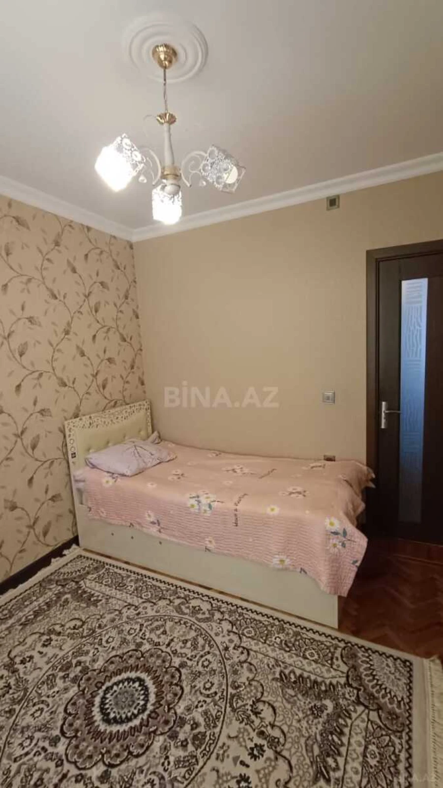 Kirayə verilir 2 otaqlı mənzil 70 m²