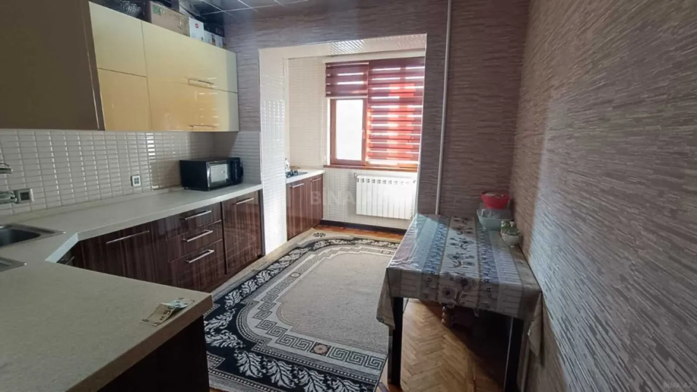 Kirayə verilir 2 otaqlı mənzil 70 m²
