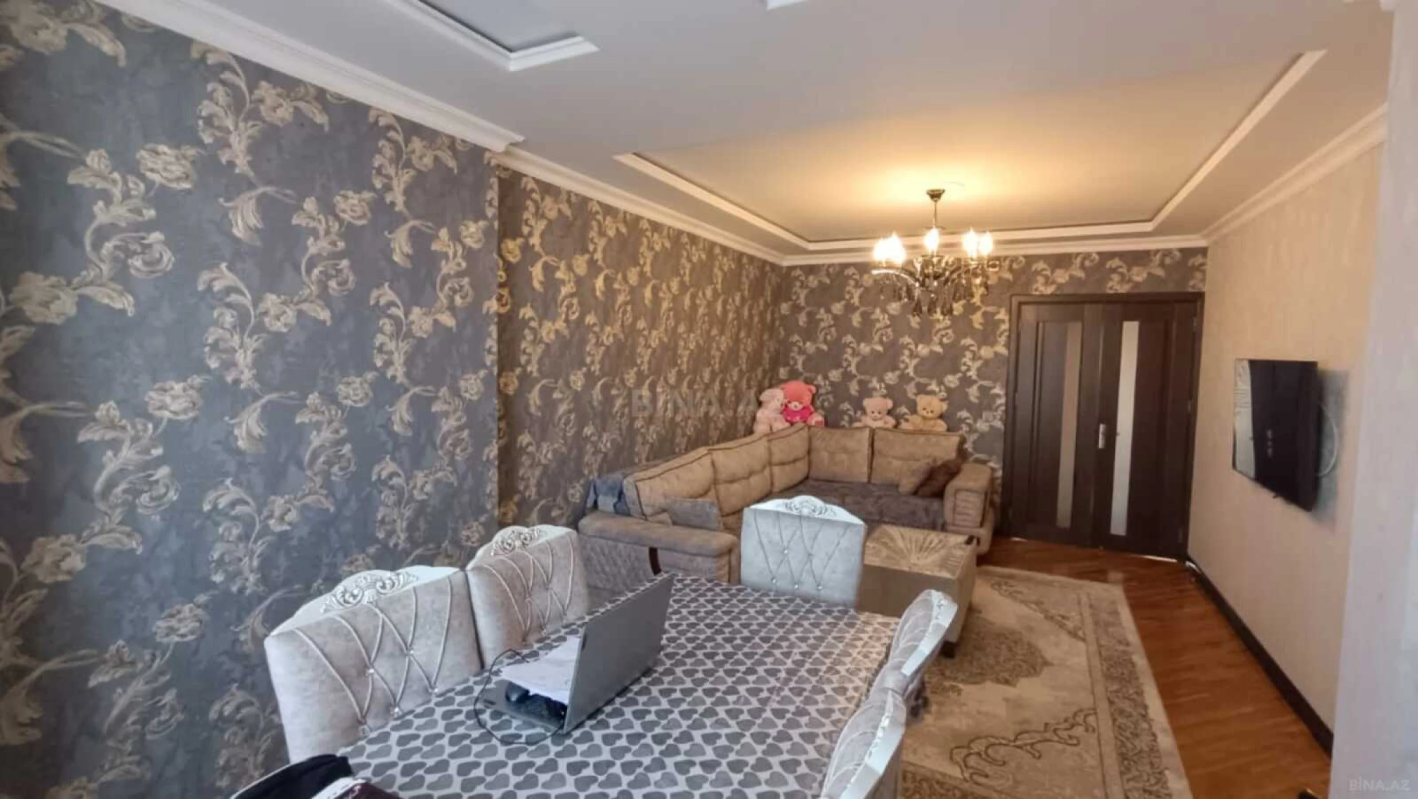 Kirayə verilir 2 otaqlı mənzil 70 m²