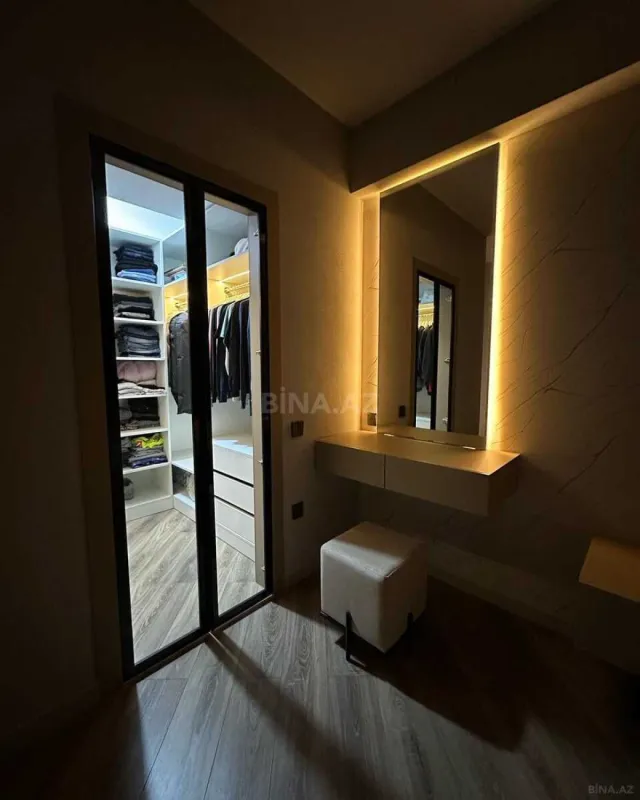 Kirayə verilir 3 otaqlı mənzil 145 m²