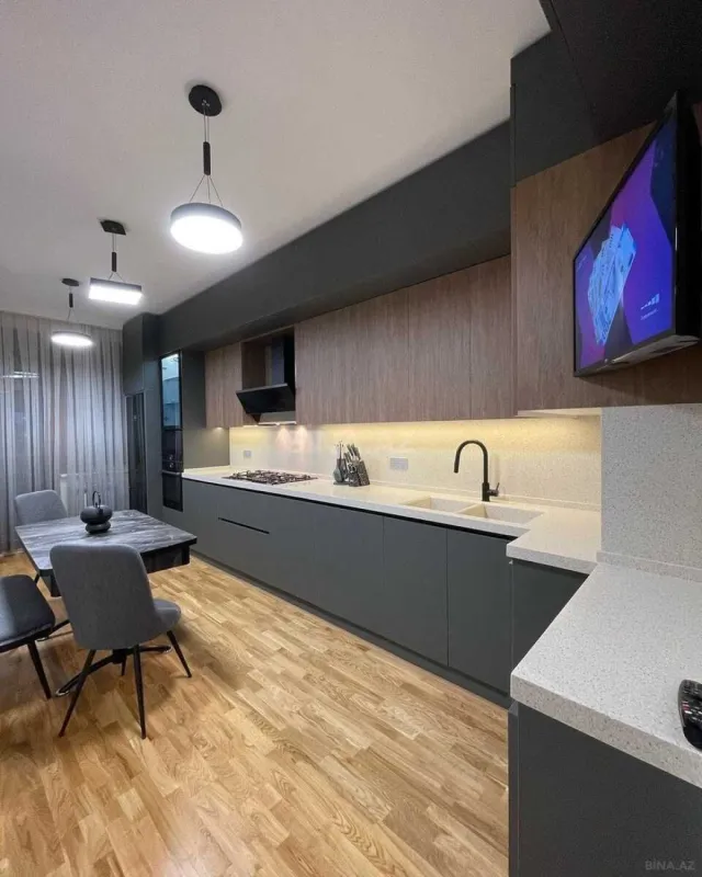 Kirayə verilir 3 otaqlı mənzil 145 m²