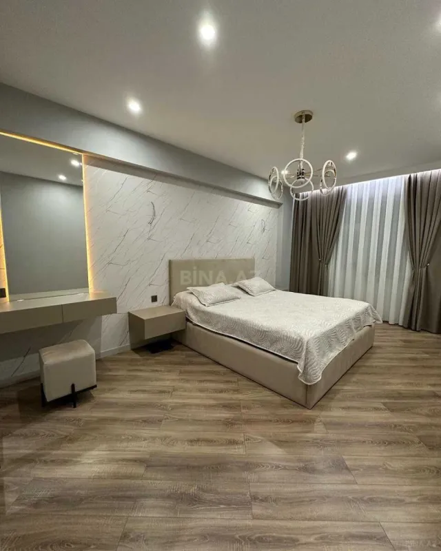 Kirayə verilir 3 otaqlı mənzil 145 m²