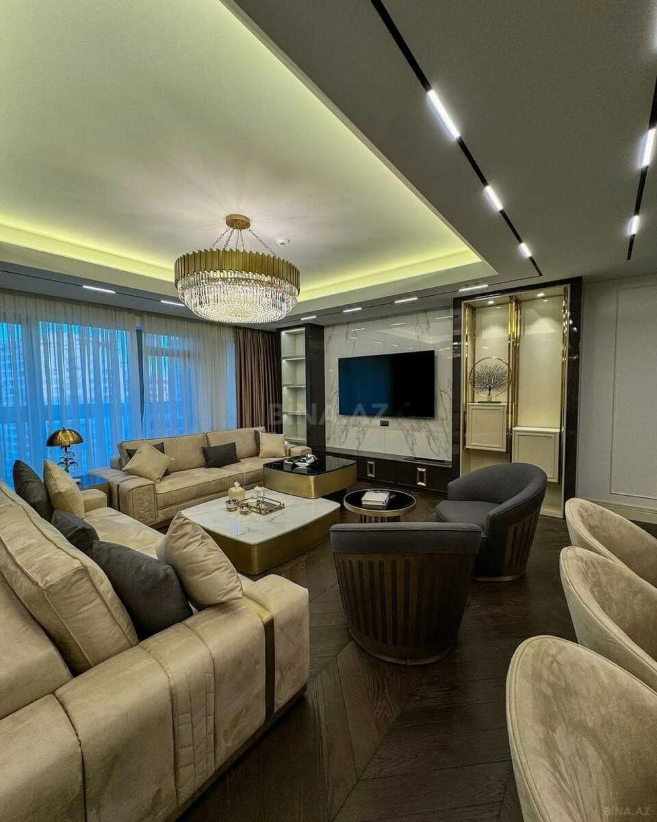 Kirayə verilir 3 otaqlı mənzil 145 m²