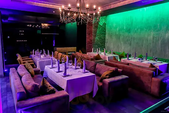 Satılır obyekt 850 m²