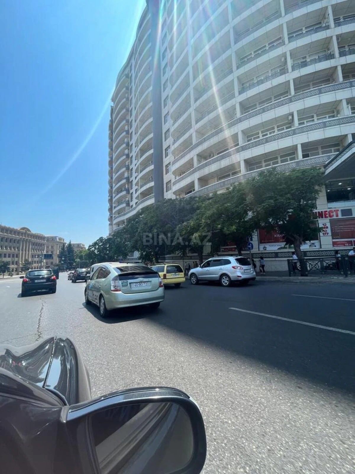 Satılır obyekt 850 m²