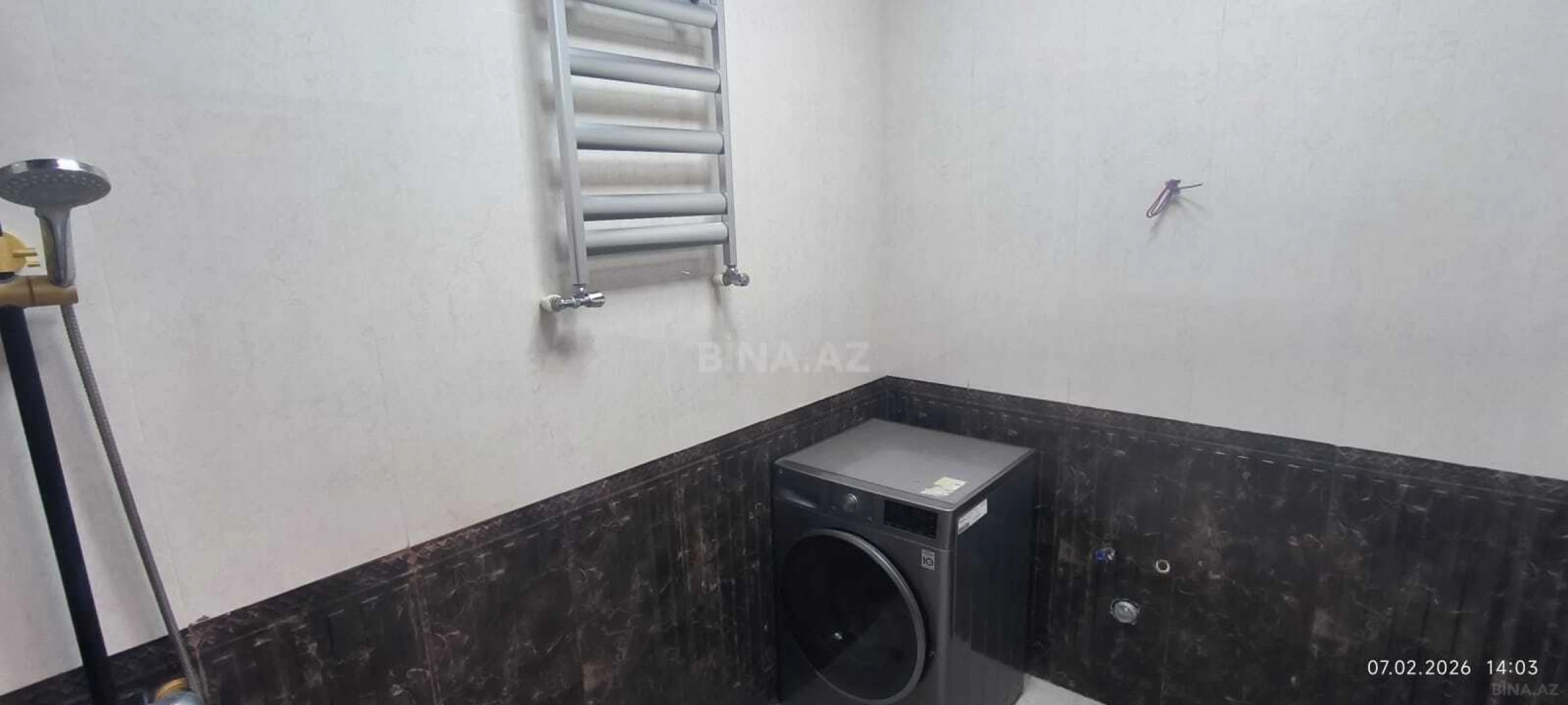 Satılır 3 otaqlı mənzil 125 m²