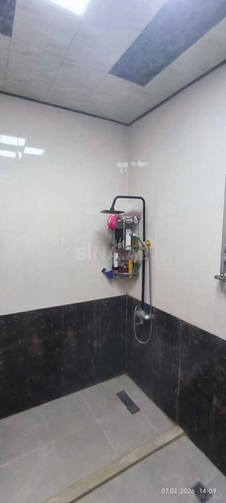 Satılır 3 otaqlı mənzil 125 m²