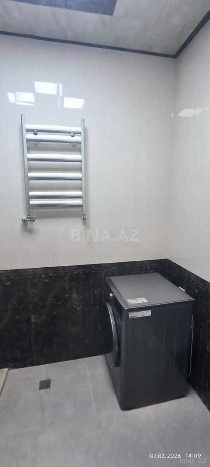 Satılır 3 otaqlı mənzil 125 m²