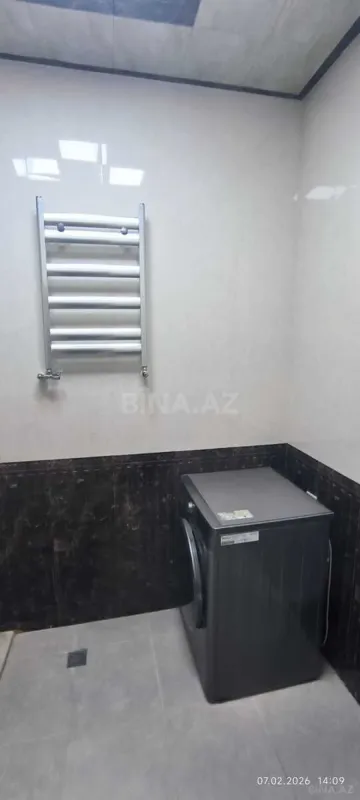 Satılır 3 otaqlı mənzil 125 m²