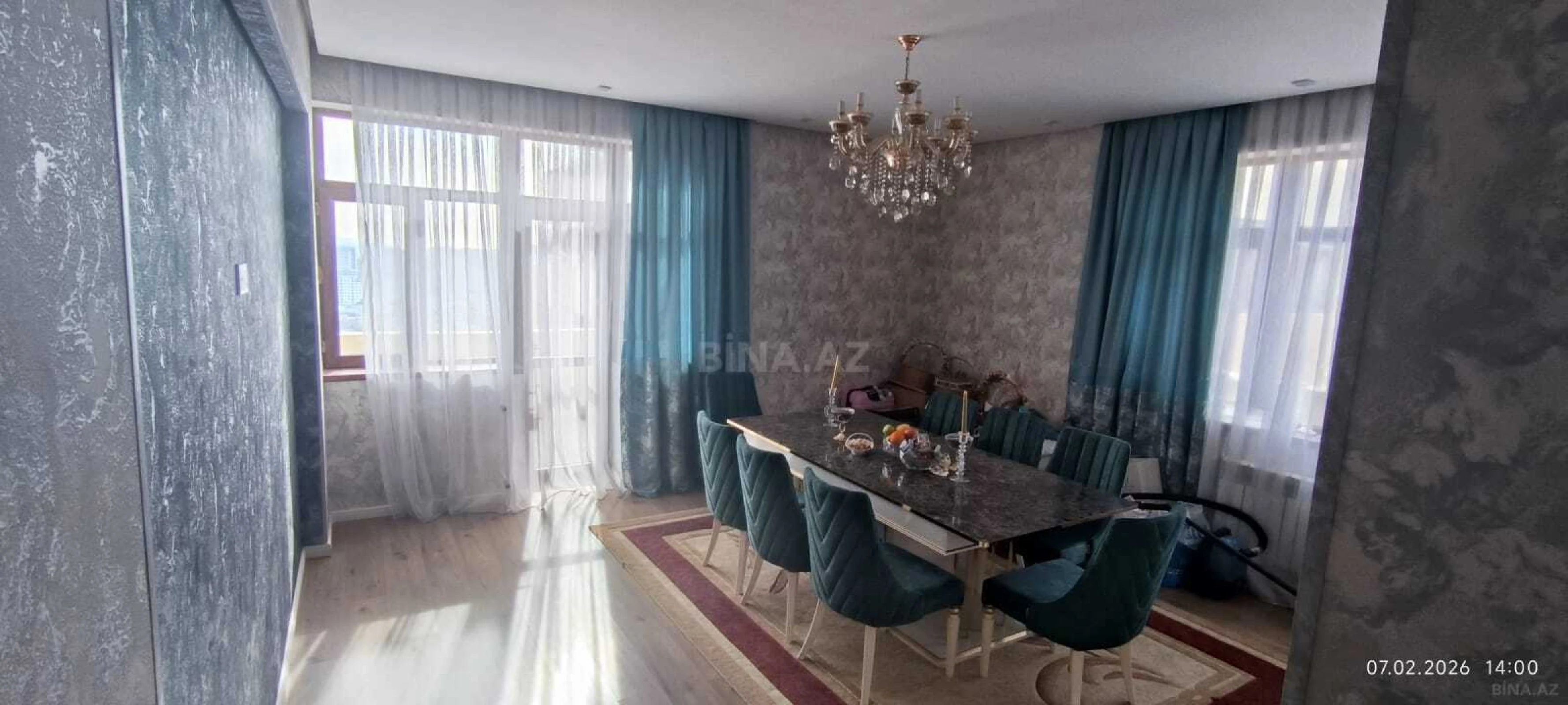 Satılır 3 otaqlı mənzil 125 m²