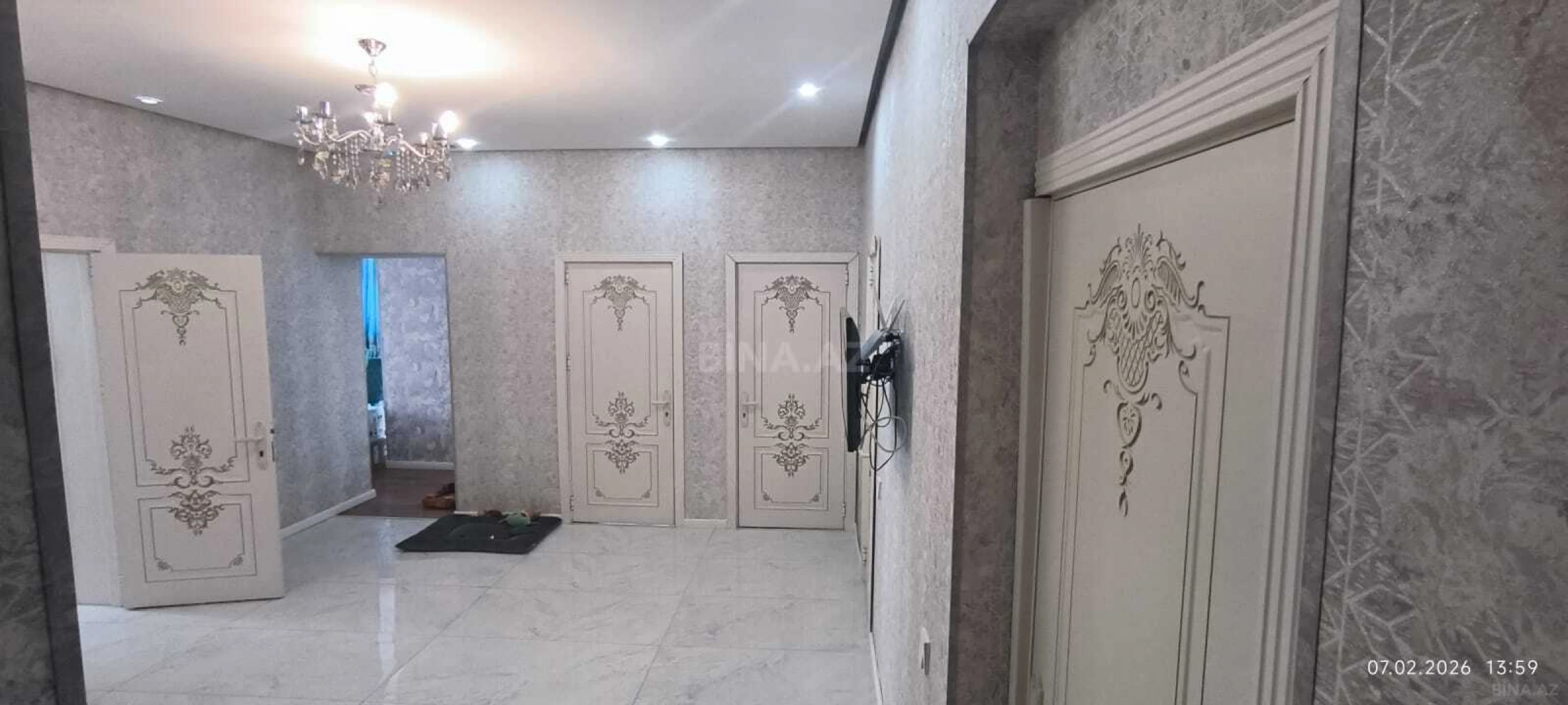 Satılır 3 otaqlı mənzil 125 m²