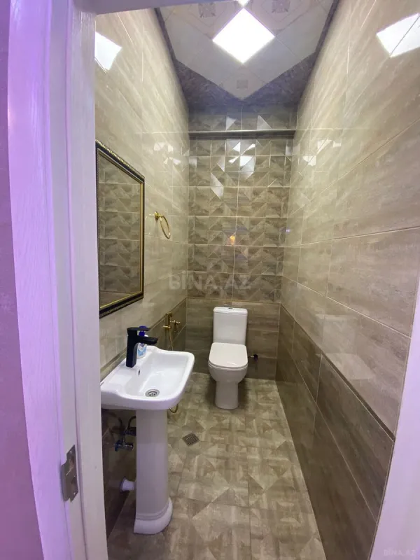 Satılır 3 otaqlı mənzil 141 m²