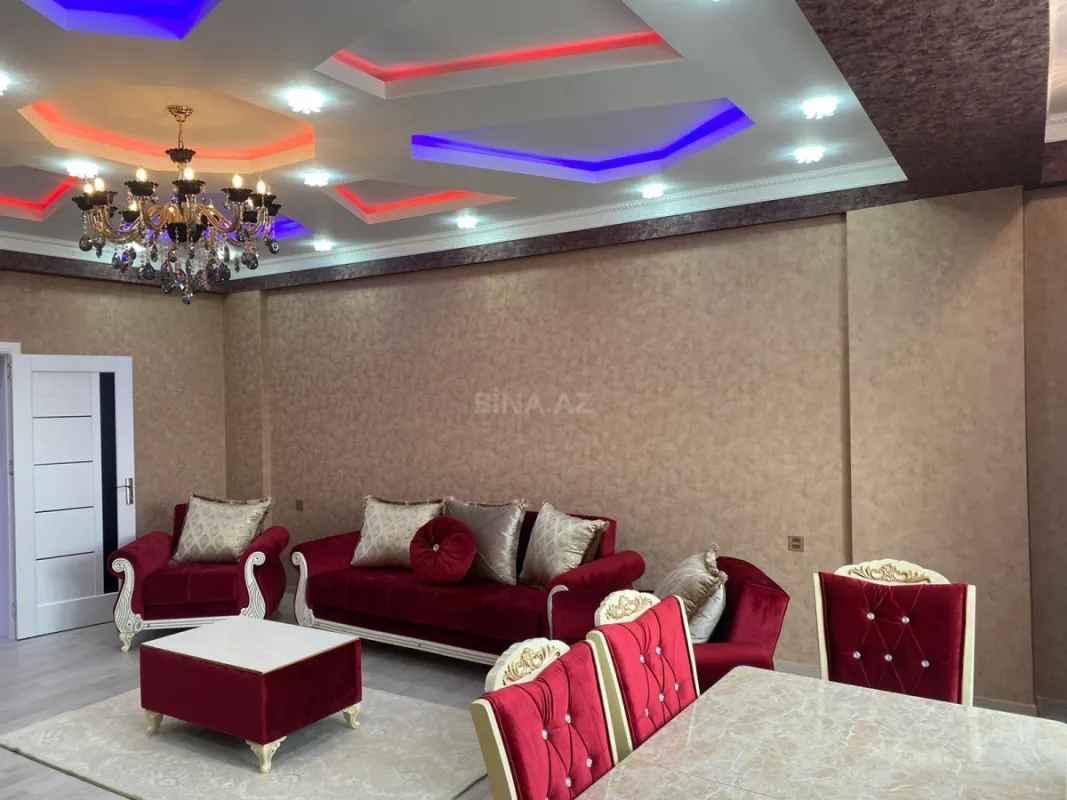 Satılır 3 otaqlı mənzil 141 m²