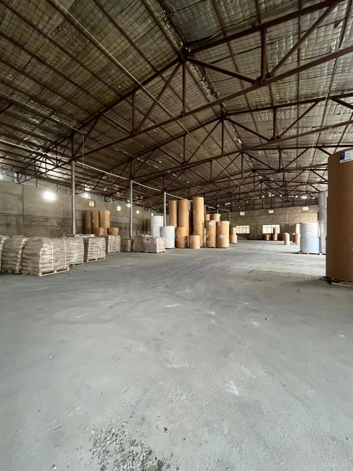 Kirayə verilir obyekt 1000 m²