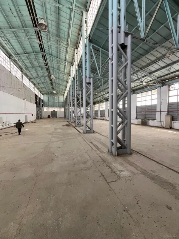 Kirayə verilir obyekt 1000 m²