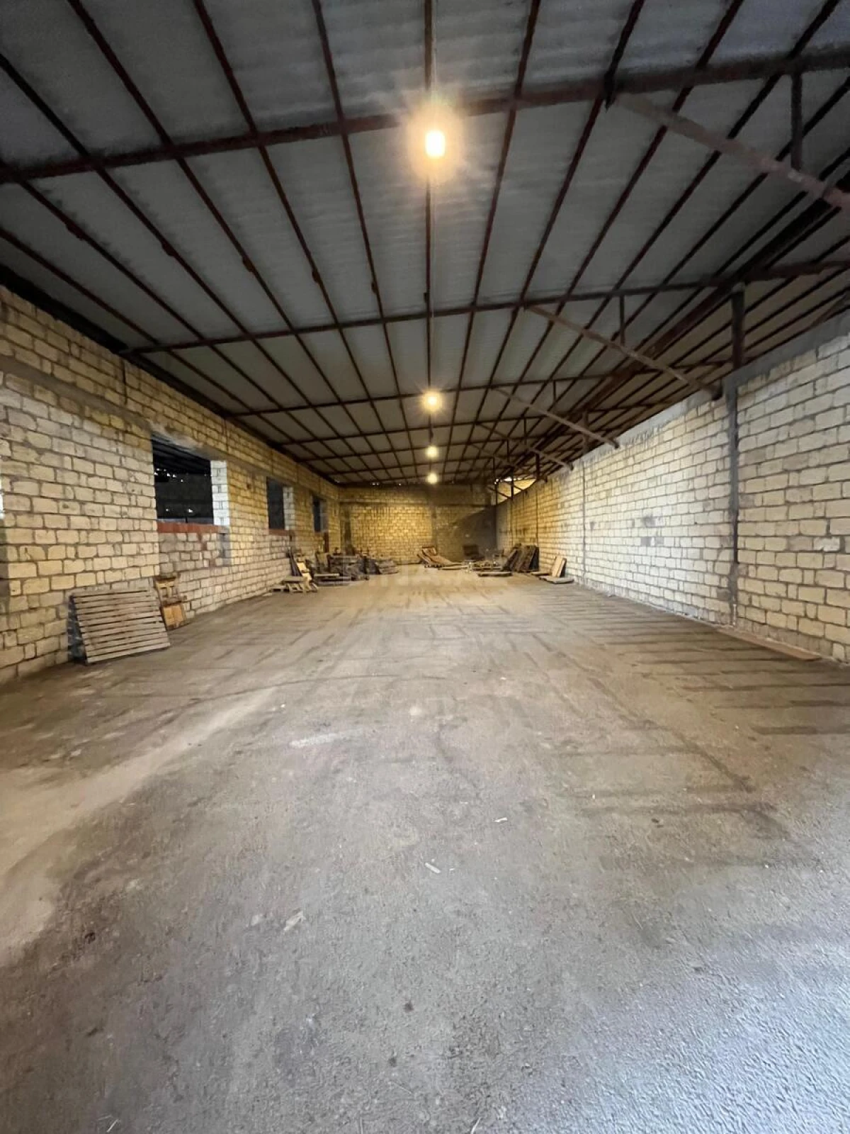 Kirayə verilir obyekt 1000 m²