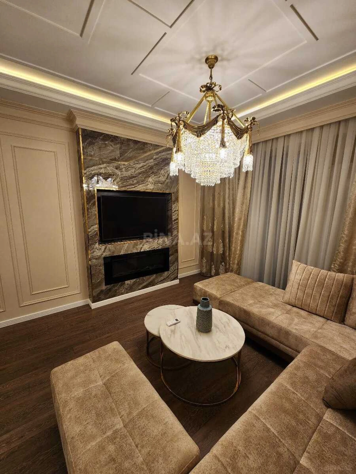 Kirayə verilir 2 otaqlı mənzil 110 m²