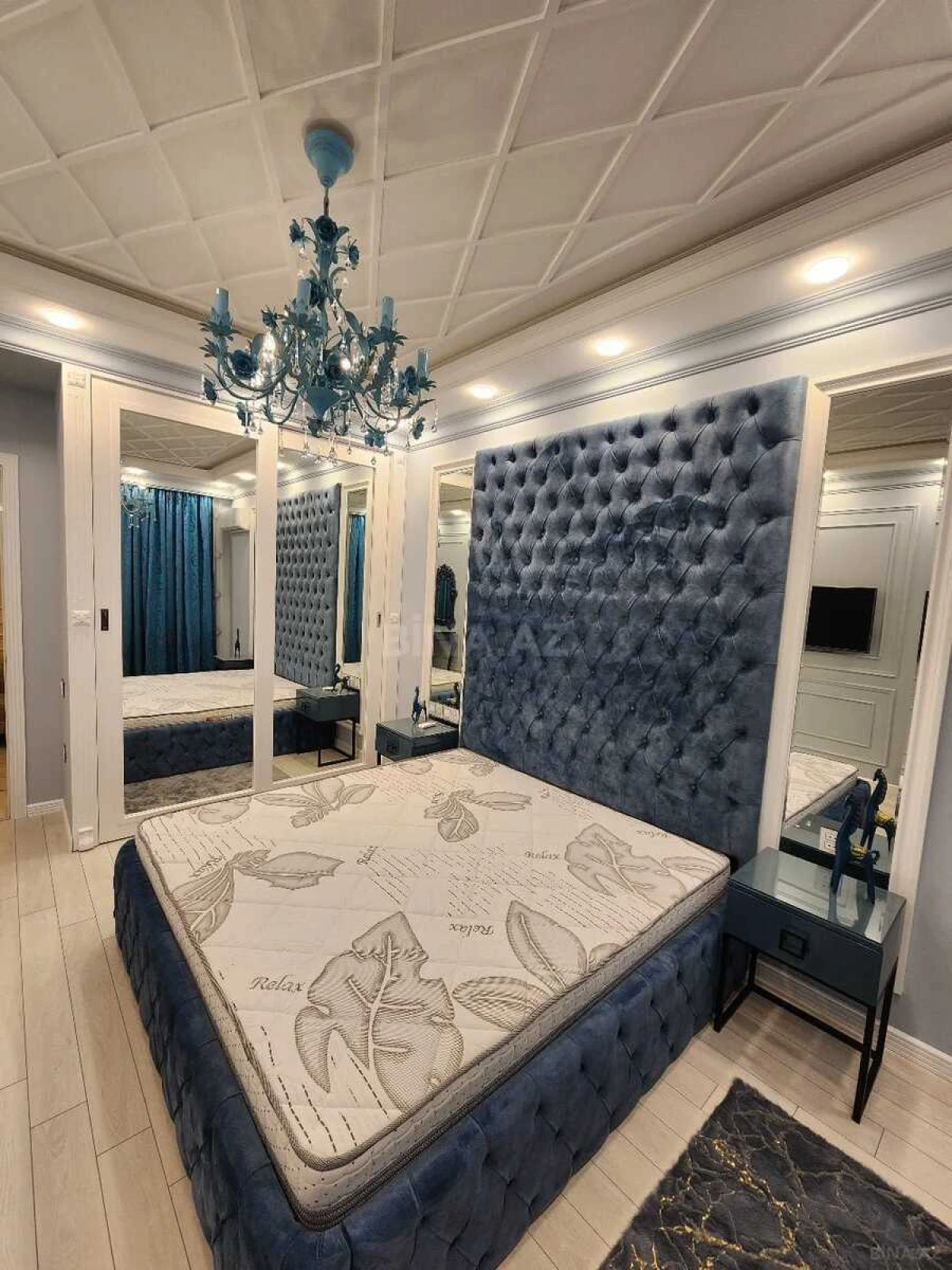 Kirayə verilir 2 otaqlı mənzil 110 m²